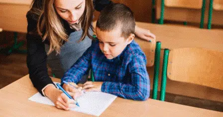 Begini Cara Bikin Anak Tak Cemas Saat Hadapi Ujian Sekolah