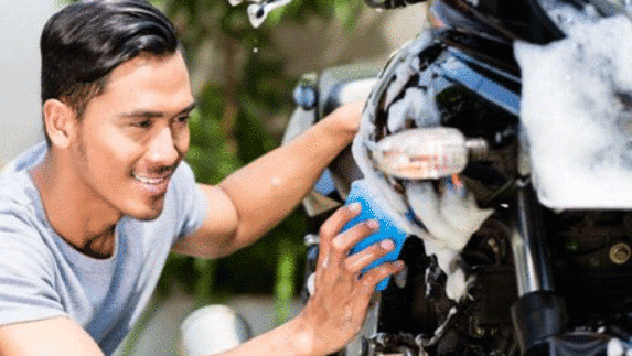 Cara Bersihkan Lapisan Krom Motor Agar Lebih Awet