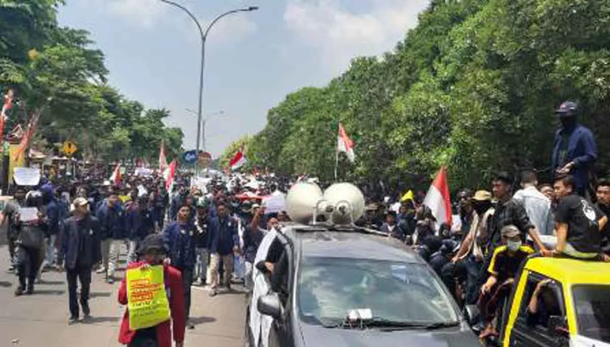 BreakingNews – Demo Mahasiswa Bangkalan Tolak Revisi UU KPK dan RUU lainnya