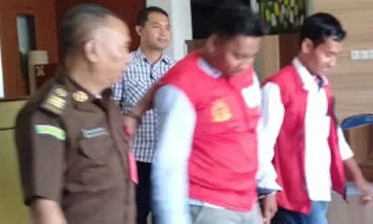 Kejari Sampang Tahan Dua Konsultan Pengawas RKB SMPN 2 Ketapang
