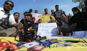 Jurnalis Pamekasan Aksi Solidaritas Kecam Kekerasan Aparat