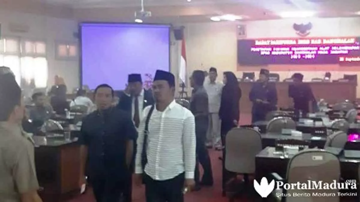 Paripurna ‘Dihujani’ Interupsi, Penetapan Alat Kelengkapan Dewan Gagal