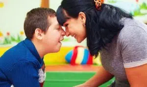5 Jenis Terapi Anak Autis yang Efektif