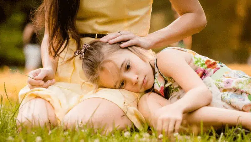 Ucapkan Kalimat Ini untuk Tenangkan Anak yang Cemas