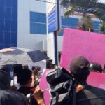 Bank BRI Cabang Bangkalan Didemo Warga Soal Bansos