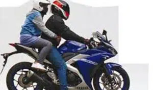 6 Cara Aman Jadi Penumpang Sepeda Motor