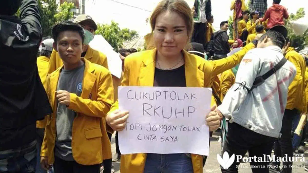 Delapan Fakta Demo Mahasiswa Sumenep Tolak Ruu Kontroversial - Portalmadura.com Delapan Fakta Demo Mahasiswa Sumenep Tolak RUU Kontroversial