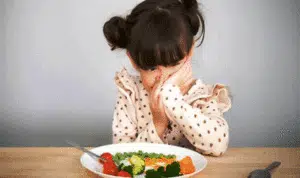 4 Cara Ini Bisa Bantu Hadapi Anak yang Picky Eater
