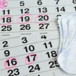 Sering Alami Menstruasi Terlambat Datang? Cek Disini!