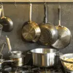 5 Bahan Makanan di Dapur yang Ampuh Sebagai Pembersih Alat Rumah Tangga