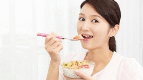 5 Makanan yang Ampuh Kurangi Sakit Asam Lambung