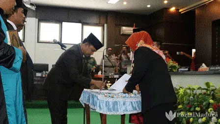 Dilantik Wakil Ketua DPRD Pamekasan, Harun Saya Ingin Abdikan Diri Untuk Rakyat