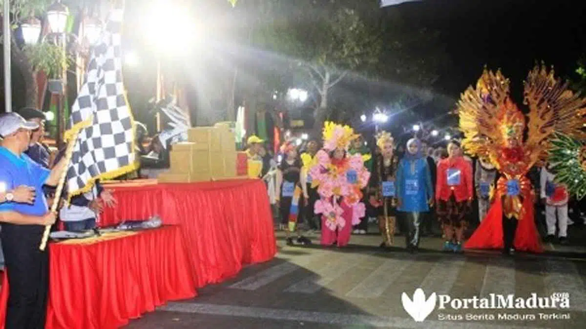 Unik, Sumenep Gelar Gerak Jalan Tradisional - Portalmadura.com Unik, Sumenep Gelar Gerak Jalan Tradisional