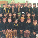 Kenakan Pakaian Adat Keraton, Anak TK Ikut Rayakan Hari Jadi ke-750 Kabupaten Sumenep