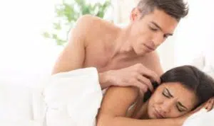6 Kesalahan Pria yang Sering Dilakukan Saat Bercinta