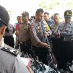 Polisi Cek Senjata Api Kawal Tahapan Pilkades Serentak 2019