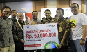 Dua Hadiah Gemerlap Undian Simpeda Bank Jatim Diraih Nasabah Sumenep