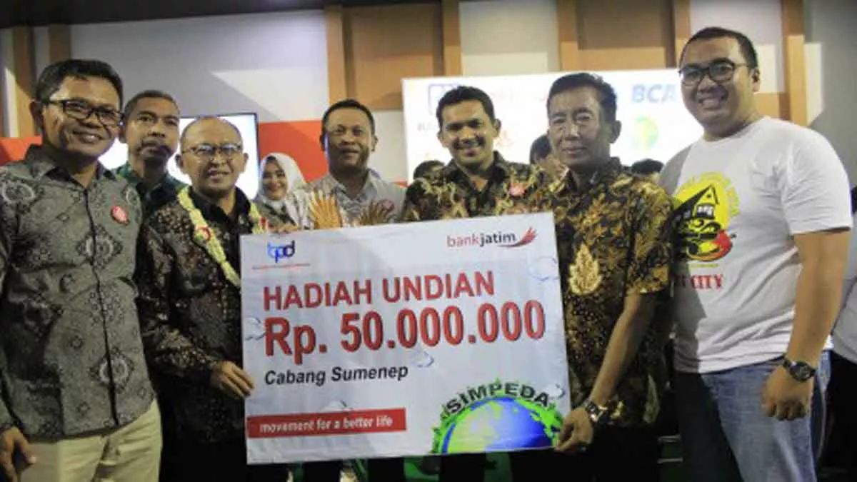 Dua Hadiah Gemerlap Undian Simpeda Bank Jatim Diraih Nasabah Sumenep