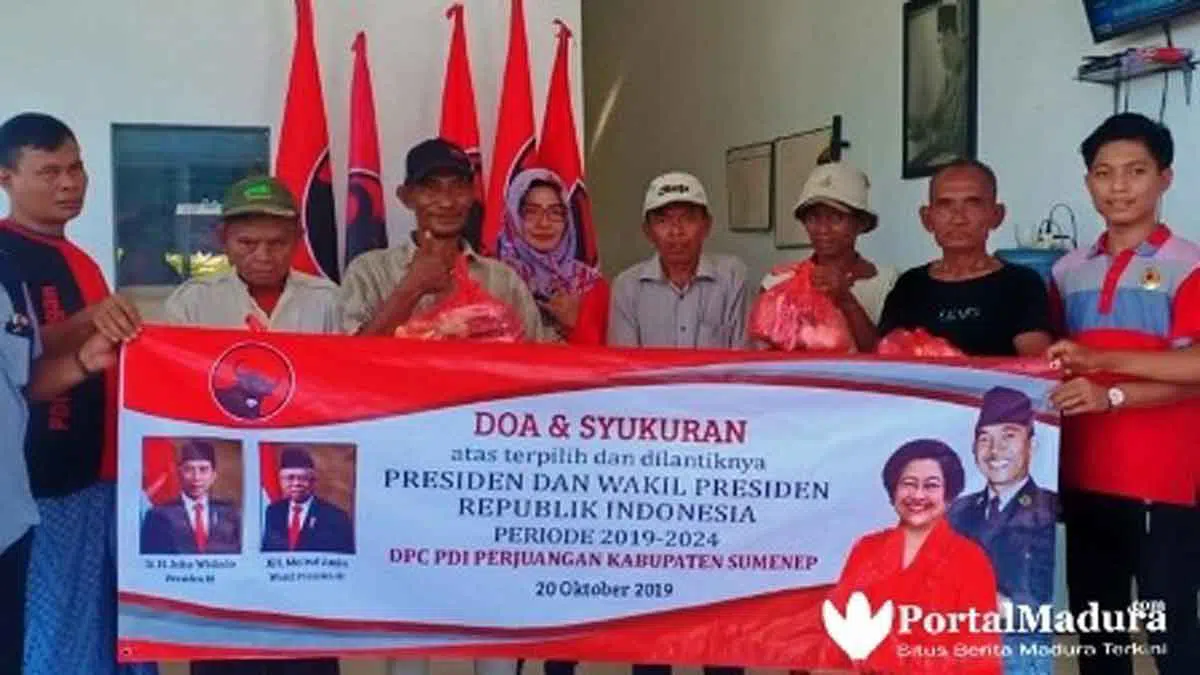 Bagi Sembako & Doa Bersama Cara Warga Sumenep Iringi Pelantikan Jokowi-Ma'ruf Amin