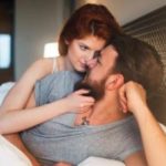 Sebelum Bercinta, Lakukan 6 Tahap Pemanasan Ini
