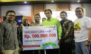 Unija Raih Hadiah Rp 100 juta dari Gemerlap Undian Simpeda Bank Jatim