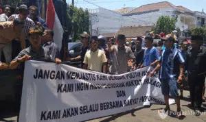 Warga Juruan Laok Aksi, DPMD Sumenep : di Luar Unsur Pemerintahan Tak Dapat Nilai Pengalaman