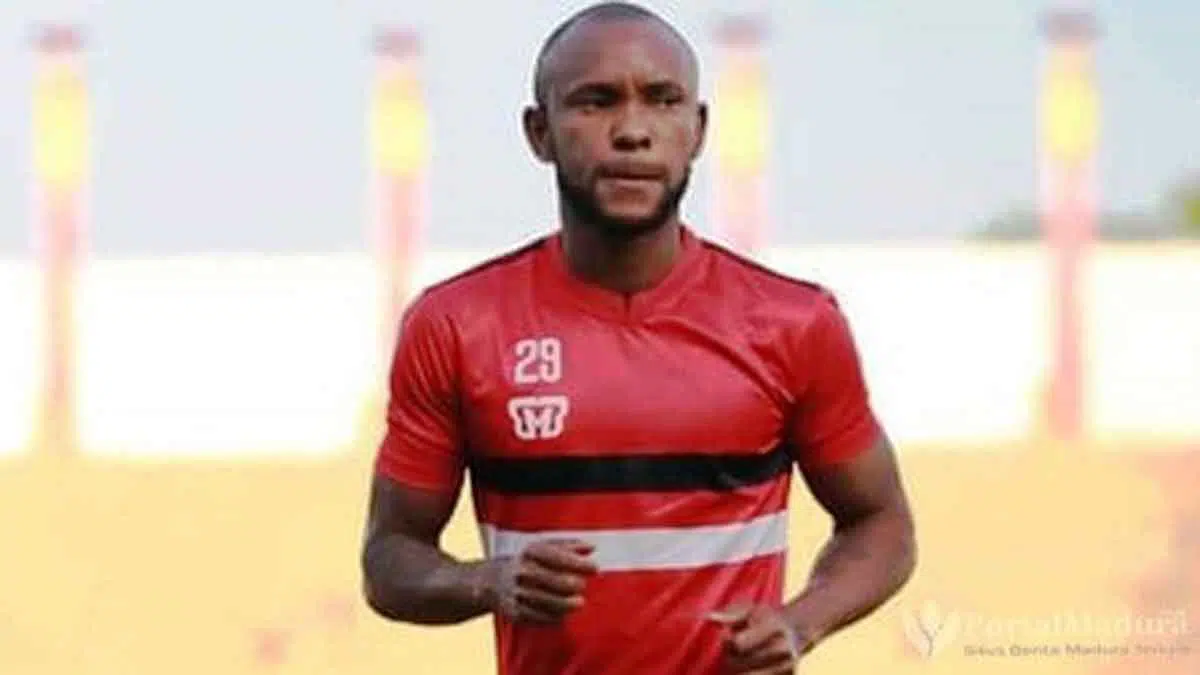 Zah Rahan Latihan Bersama Madura United Tapi Tetap Tidak Bisa Dimainkan