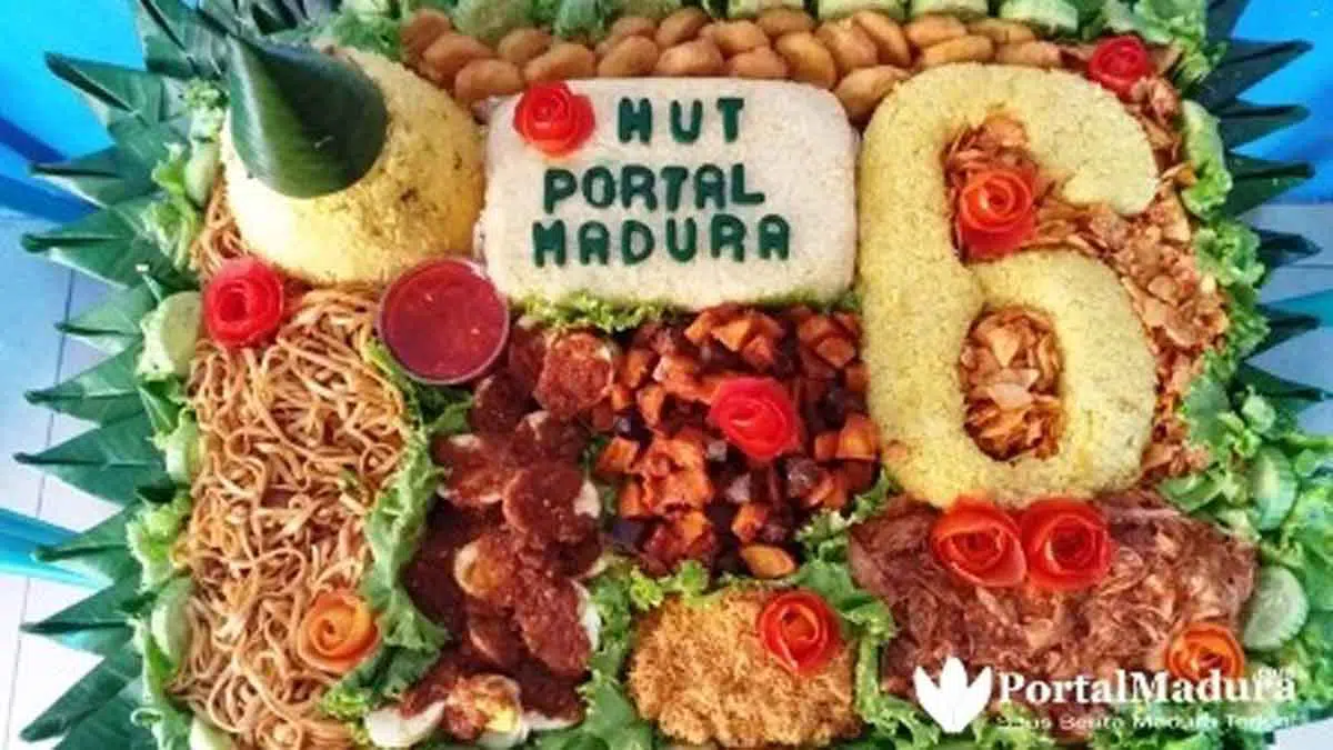Rayakan Ultah Ke-6, Portal Madura Usung Tema Abantal Omba' Asapo' Angen - Portalmadura.com Rayakan Ultah ke-6, Portal Madura Usung Tema Abantal Omba' Asapo' Angen