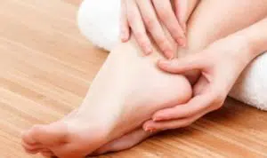 Kenali 5 Penyebab Kulit Kaki Anda Sering Terkelupas