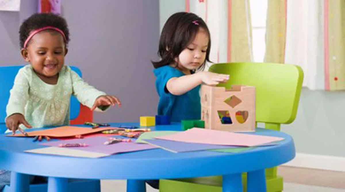 3 Tanda Anak Siap Masuk Preschool, Catat!