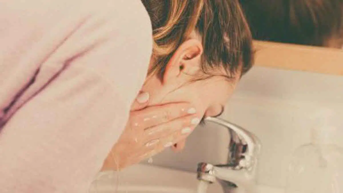 4 Alasan Kenapa Perlu Cuci Muka Sebelum Tidur