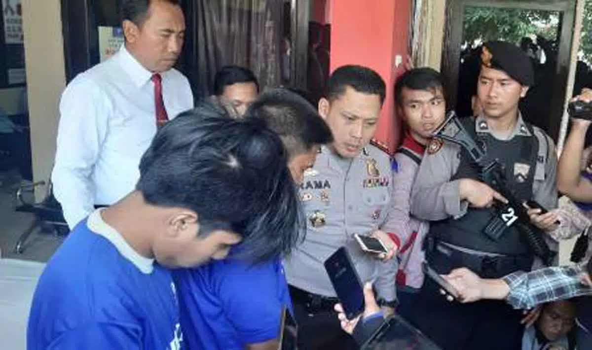 Kompak, Bapak dan Anak Edarkan Sabu di Madura