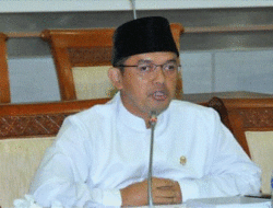 DPR Minta Menag Tak Kaitkan Radikalisme dengan Cadar