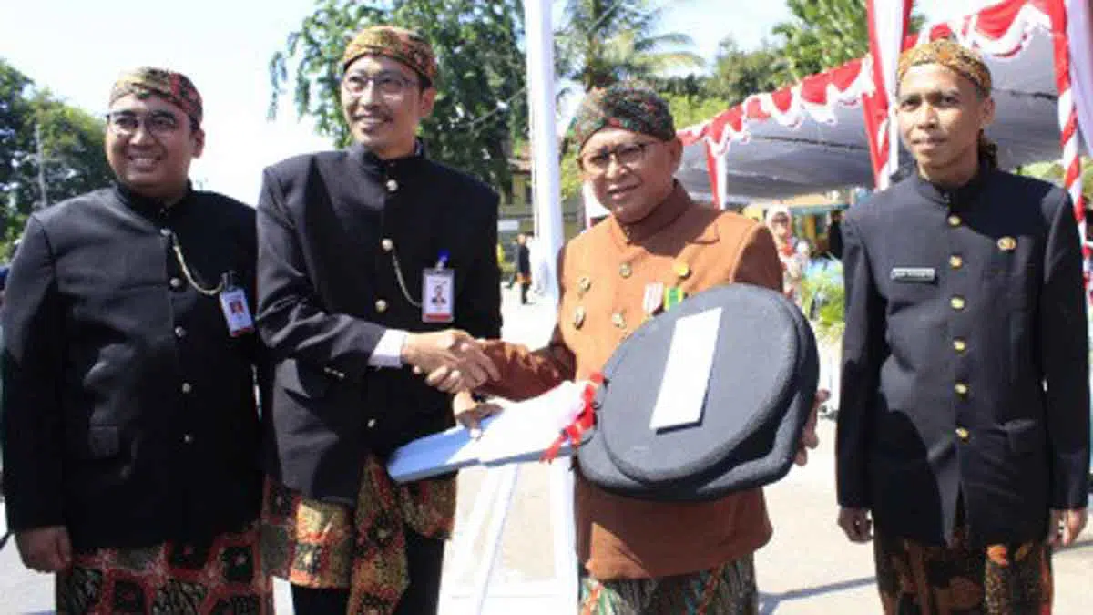 Bank Jatim Beri Kado CSR Mobil Layanan PBB di Hari Jadi ke 750 Sumenep