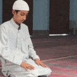 Hindari 3 Perkara Ini Agar Bisa Nikmati Salat