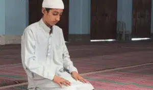 Hindari 3 Perkara Ini Agar Bisa Nikmati Salat