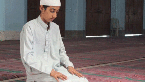 Hindari 3 Perkara Ini Agar Bisa Nikmati Salat