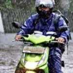Ingin Motor Anda Tak Cepat Karat pada Musim Hujan ? Begini Cara Rawatnya