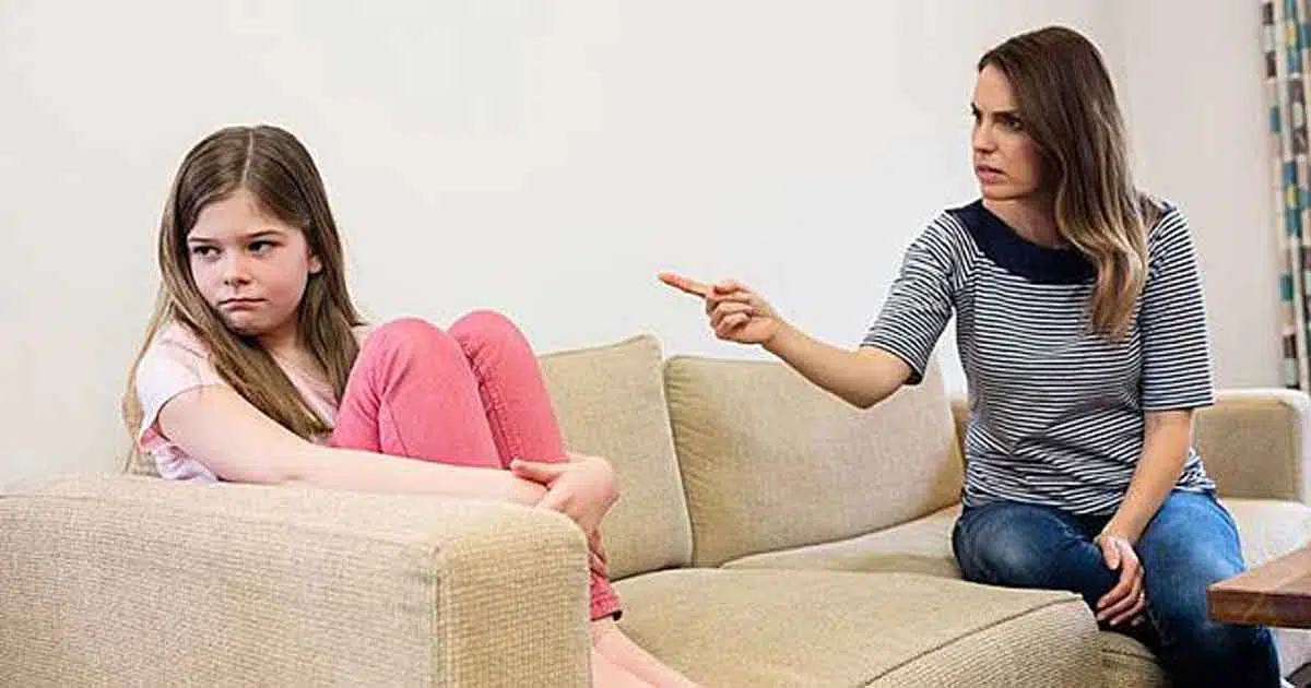 Orang Tua, Hindari 3 Kata Ini Saat Berbicara dengan Anak