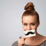 Kenapa Muncul Kumis pada Wanita? Ini Penyebabnya