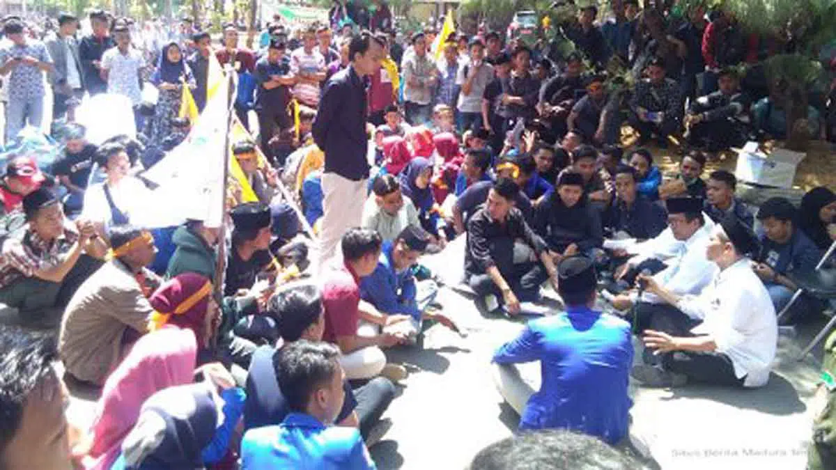 Lecehkan Organisasi, Ratusan Kader PMII Demo Kampus IAIN Madura