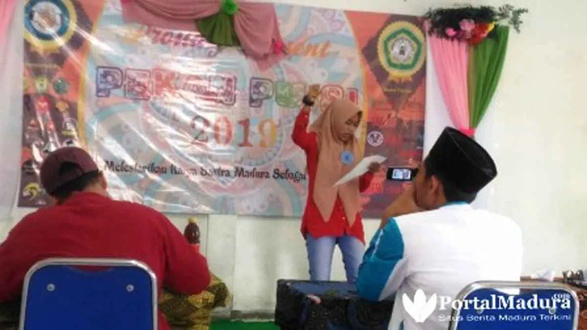 Support by Portal Madura, Lensa Sukses Gelar Lomba Baca Puisi se-Madura
