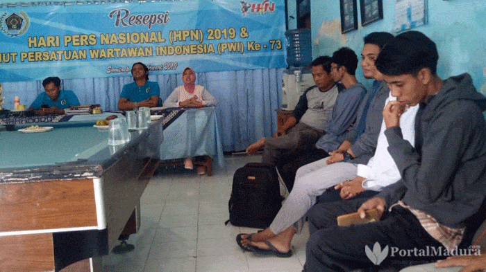 Komunitas Literasi Kunjungi Kantor PWI Sumenep