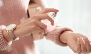 Mau Wangi Parfum Tahan Lama? Ini Cara Pakainya