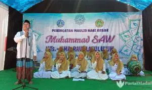 Peringatan Maulid Nabi Dimeriahkan Banjari Perempuan