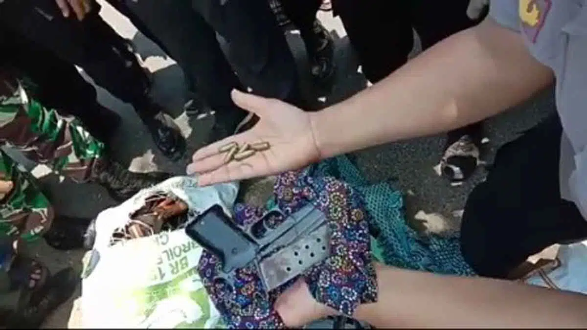 Pistol Buatan Belgia Terkokang Saat Pilkades Serentak di Sampang