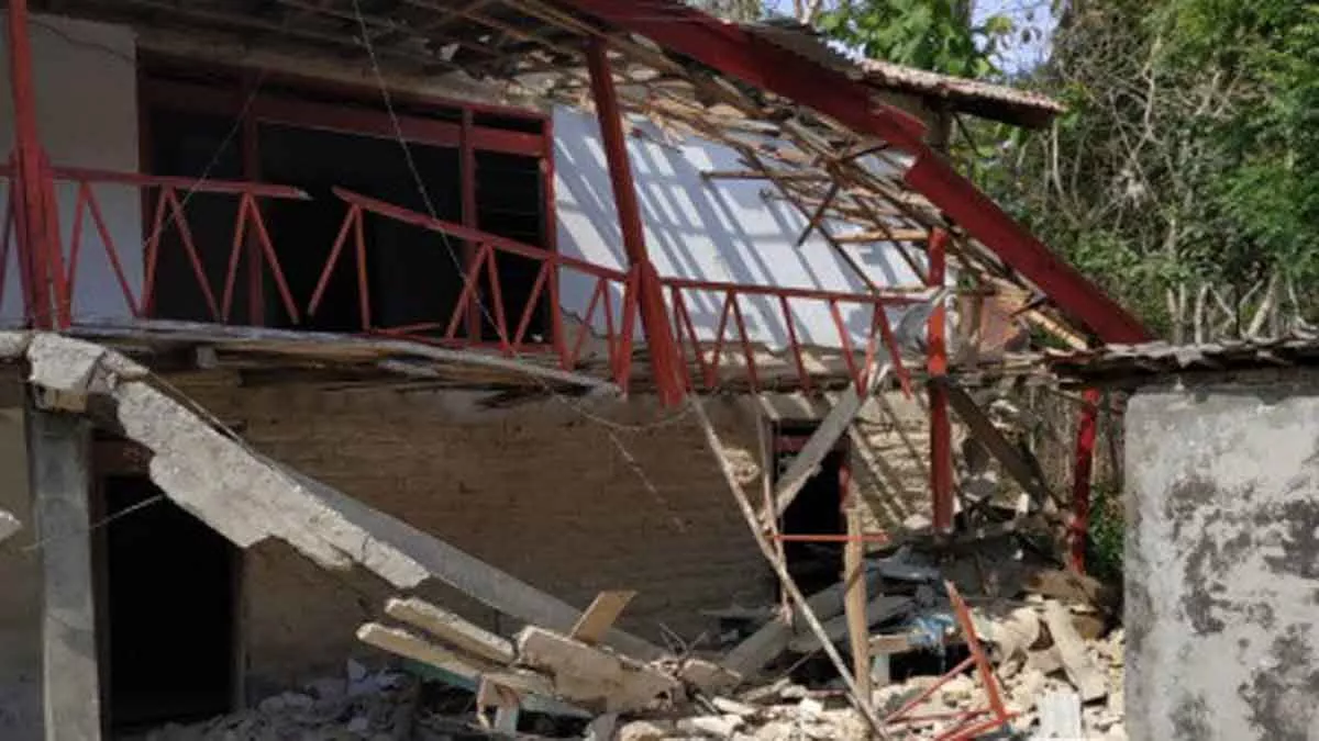 Temukan Bungkusan di Jalan, Meledak di Rumah Warga Sumenep