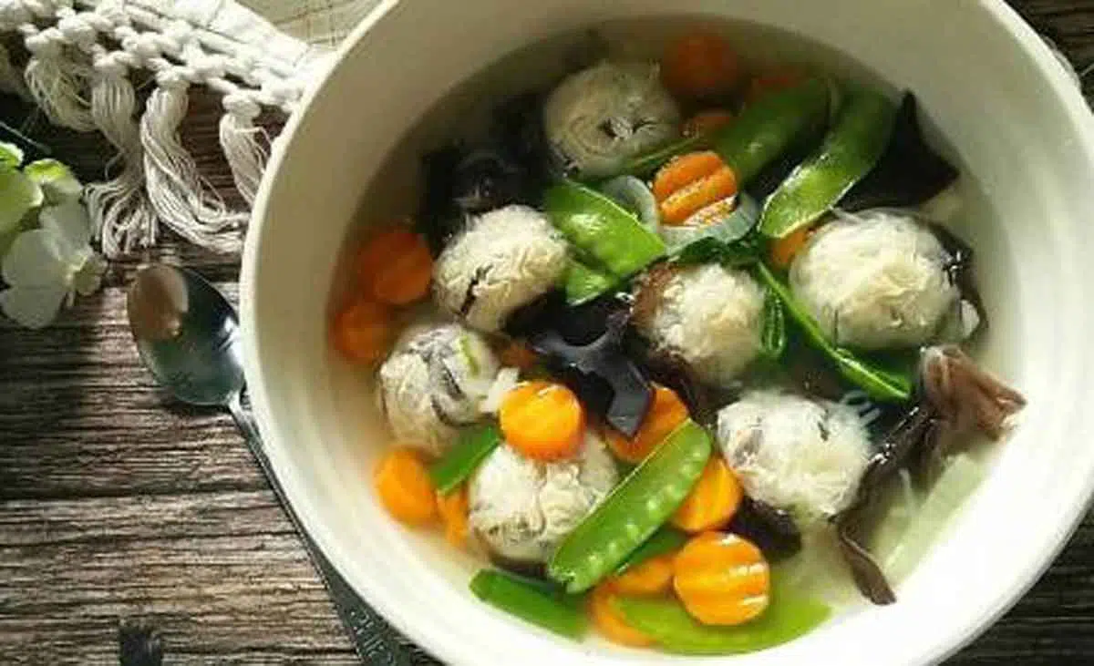 Resep Sup Bakso Rambutan yang Lezat dan Segar