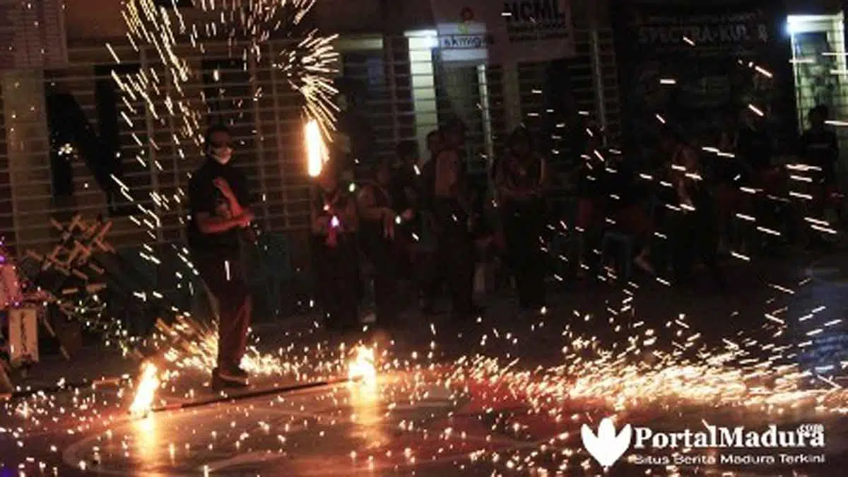 Penuh Persahabatan, Sman 1 Sumenep Gelar 'Closing Ceremony' Koba Smansa 2019 - Portalmadura.com Penuh Persahabatan, SMAN 1 Sumenep Gelar 'Closing Ceremony' Koba Smansa 2019