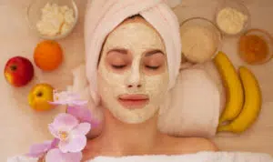 4 Jenis Masker dari Buah Segar yang Bisa Buat Wajah Lebih Cerah